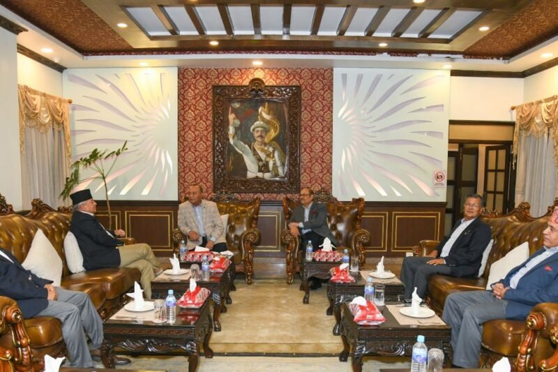 जंगीअड्डामा पूर्व सेनापतिहरूसँग गोप्य बहस, निर्वाचनको भूकम्पपछि सेना किन सतर्क भयो ?