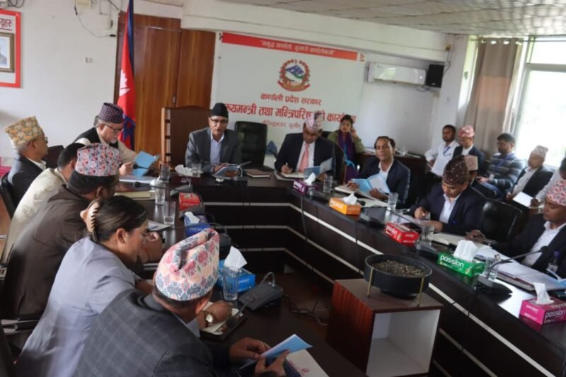 मन्त्री र सचिवलाई काम गर्ने शैली सुधार गर्न मुख्यमन्त्री कँडेलको निर्देशन