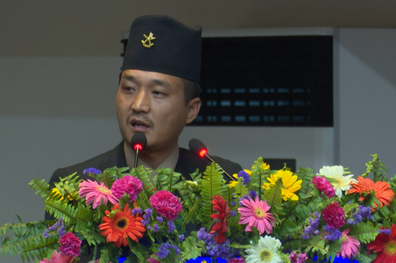 प्रहरी पोसाक उत्पादनका लागि आफ्नै फ्याक्ट्री बनाउँछौँ : गृहमन्त्री गुरुङ