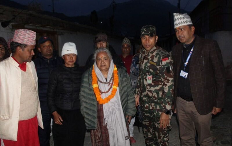 प्रधानमन्त्रीद्वारा जुम्लाको चन्दननाथमा पूजा