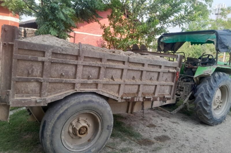 अवैध नदीजन्य पदार्थ उत्खनन् गर्ने ३ ट्याक्टर नियन्त्रणमा, जरिवाना